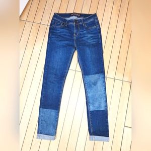 Ankle cropped jeans